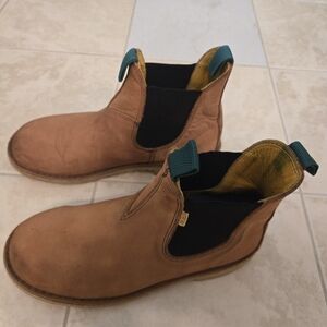 Jim Green Outback Chelsea Boots